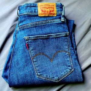 Levi’s 721 High Rise Skinny size 29